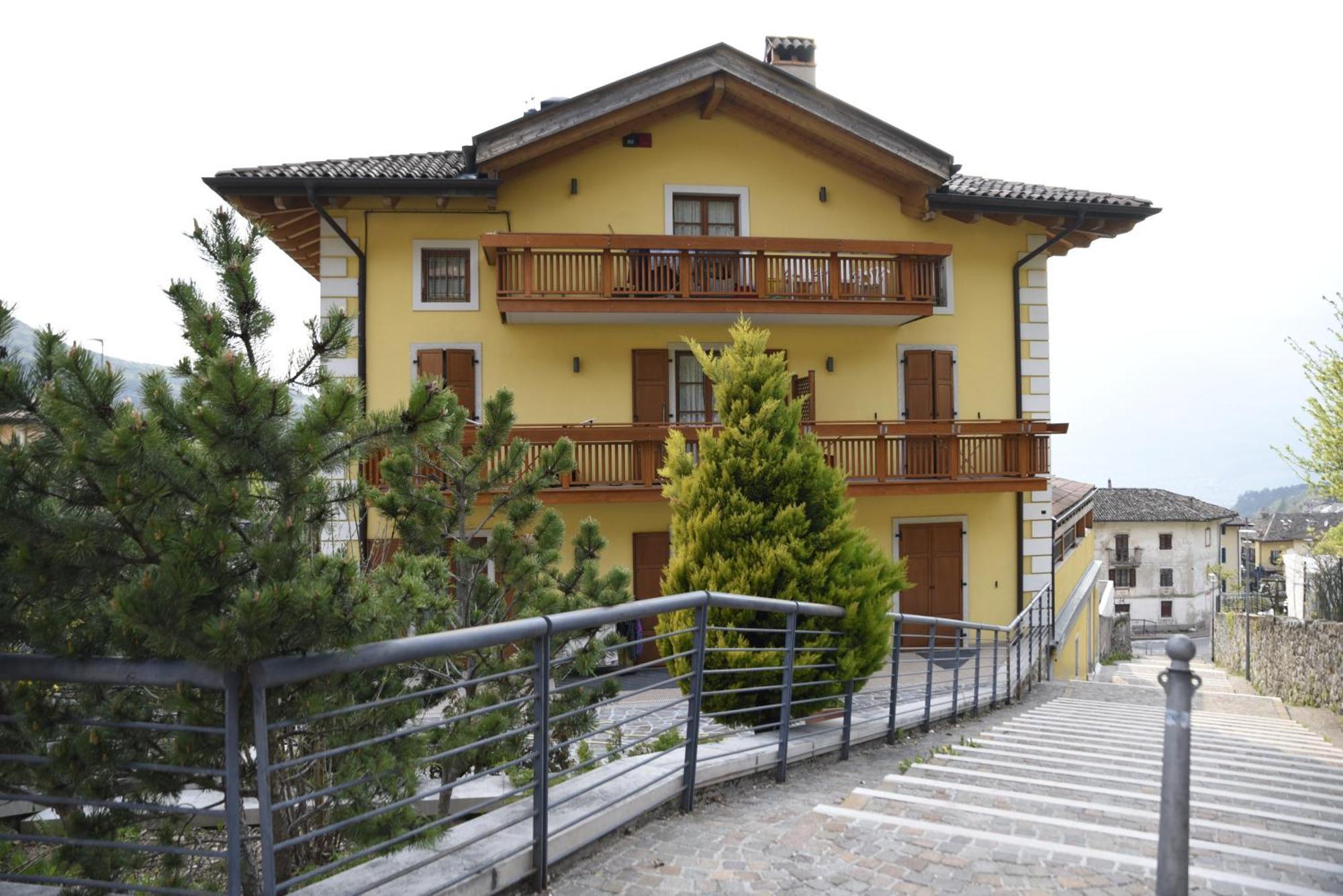 Rainbow Lejlighedshotel Rovereto  Eksteriør billede
