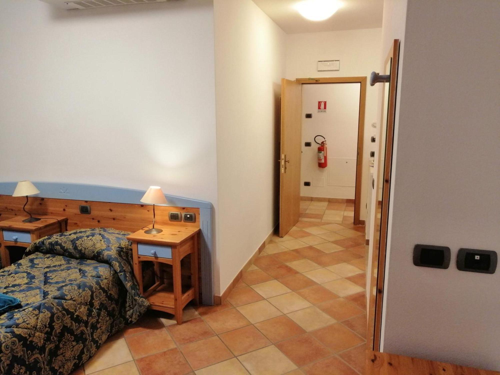 Rainbow Lejlighedshotel Rovereto  Eksteriør billede